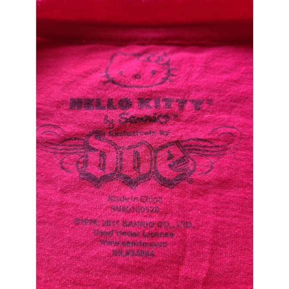 Hello Kitty Sanrio T-shirts. - Picture 3 of 13